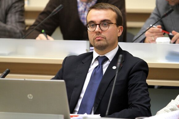 Įtampa TS-LKD rinkimuose: Ušacko rėmėjai prie balsadėžių budės visą naktį