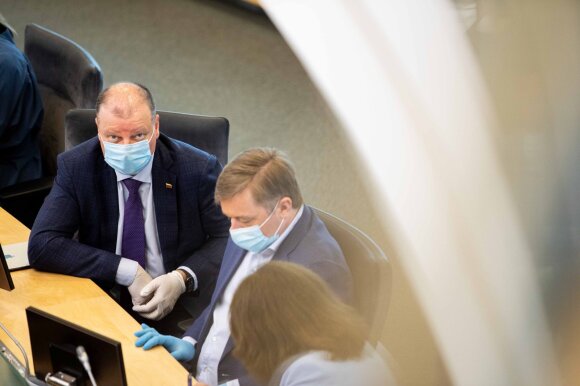 Lietuvoje oficialiai atšauktas karantinas: ekspertai įspėja – švęsti dar gerokai per anksti