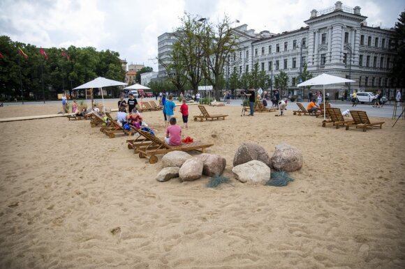 Paplūdimys Lukiškėse Seimo temperatūrą pakėlė iki maksimumo: kaltinimai skrieja į abi puses