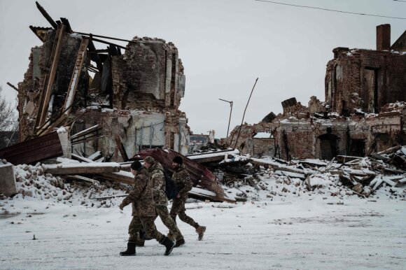 Karo ekspertai: rusų užimtose gyvenvietėse aidi šūviai