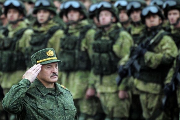 Kodėl NATO žvilgsniai krypsta į Baltarusiją: rusai ėmėsi veiksmų, kurie dramatiškai keičia jėgų pusiausvyrą
