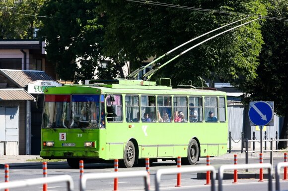 Viešojo transporto vairuotojus glumina naujai „prisiūta“ pareigybė: nuobaudos gali atsispindėti atlyginimuose