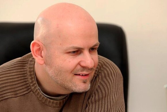 В Киеве убиты известный журналист Сухобок и писатель Бузина
