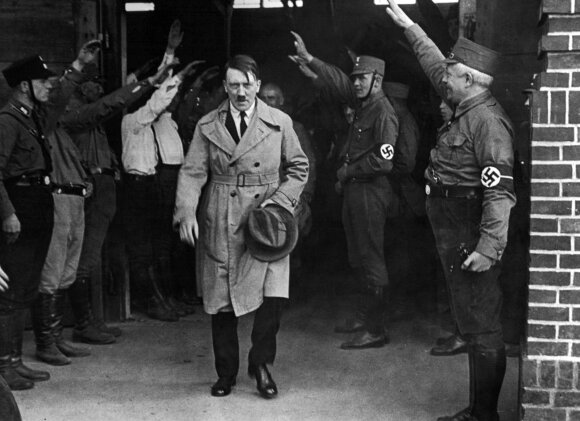 Skandalingos Trečiojo Reicho paslaptys: paviešinta, kas padėjo A. Hitleriui nusiaubti Europą