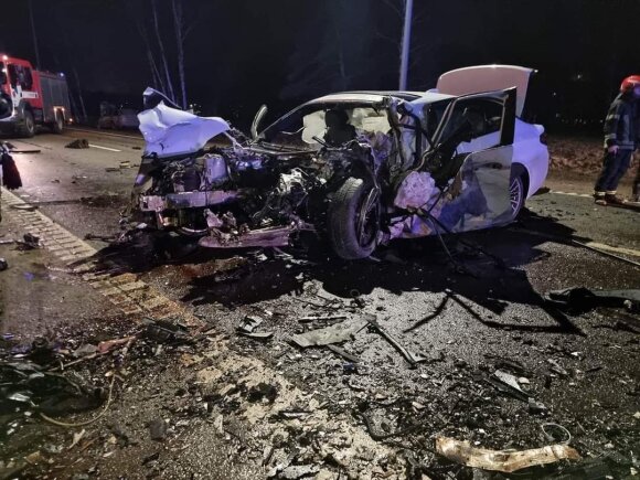 Aukštas Kauno policijos pareigūnas apie avariją, nusinešusią dviejų žmonių gyvybę - jeigu matė, kodėl nepranešė?