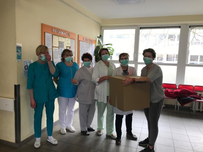 „Jurgis ir drakonas“ tiekia maistą gydytojams.