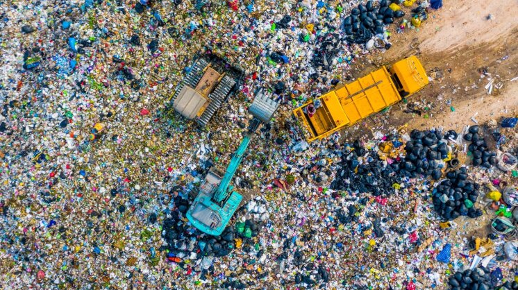 Žurnalistų atliktas tyrimas parodė baisią tiesą: Lietuvoje nelegaliai atsikratoma tūkstančiais tonų atliekų