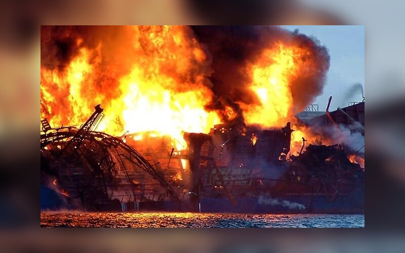 Взрывы на украине. Взрыв солнца. Водяной взрыв. Грохот взрыва. Огненный взрыв.