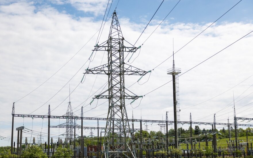 LEA: mažiausią elektros kainą trečiadienį siūlė „Elektrum Lietuva“, didžiausią – „Enefit“