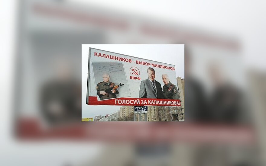 Rinkimuose naudojamasi ir Kalašnikovo pavarde, lenta.ru (V.Papilkino) nuotr.
