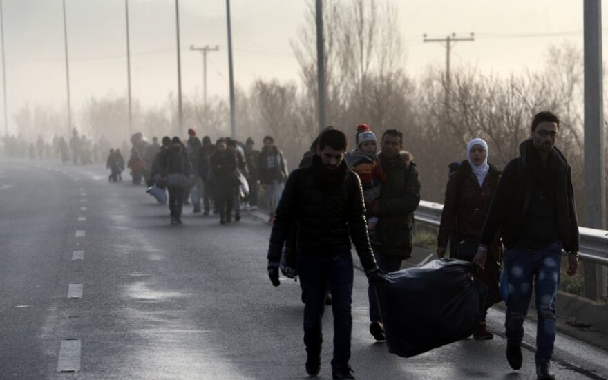 ES džiaugiasi pirmais žingsniais suvaldant pabėgėlių krizę