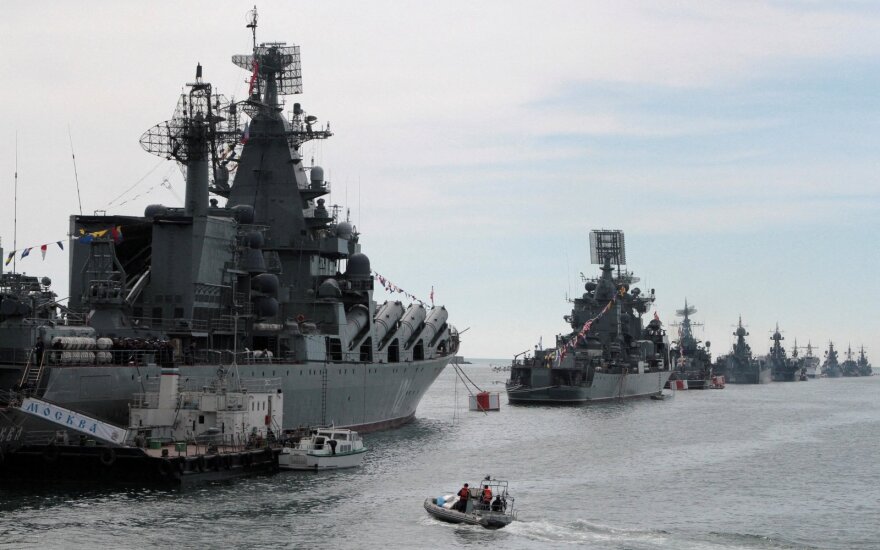 Ukrainos saugumo šaltinis: ataka prieš Rusijos laivą Juodosios jūros bazėje sėkminga