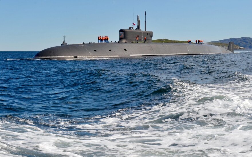 Rusija žada apginkluoti povandeninius laivus hipergarsinėmis raketomis