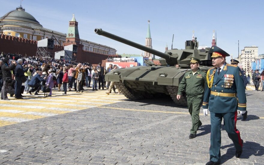 Akibrokštas Rusijai: pasakė, kas ne taip su naujuoju tanku