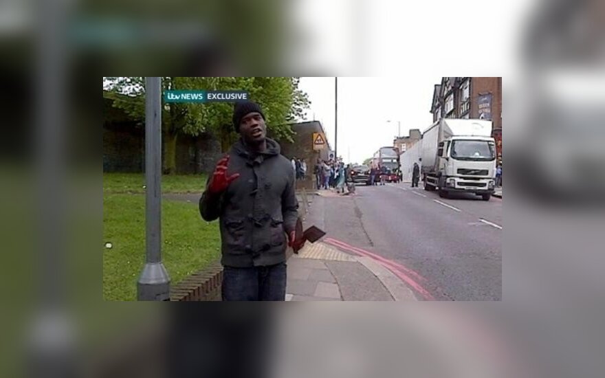 Londone po žiaurios žmogžudystės paskelbta apie teroro išpuolį