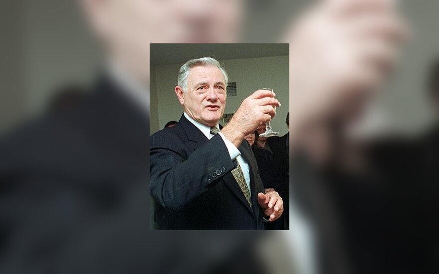 Valdas Adamkus
