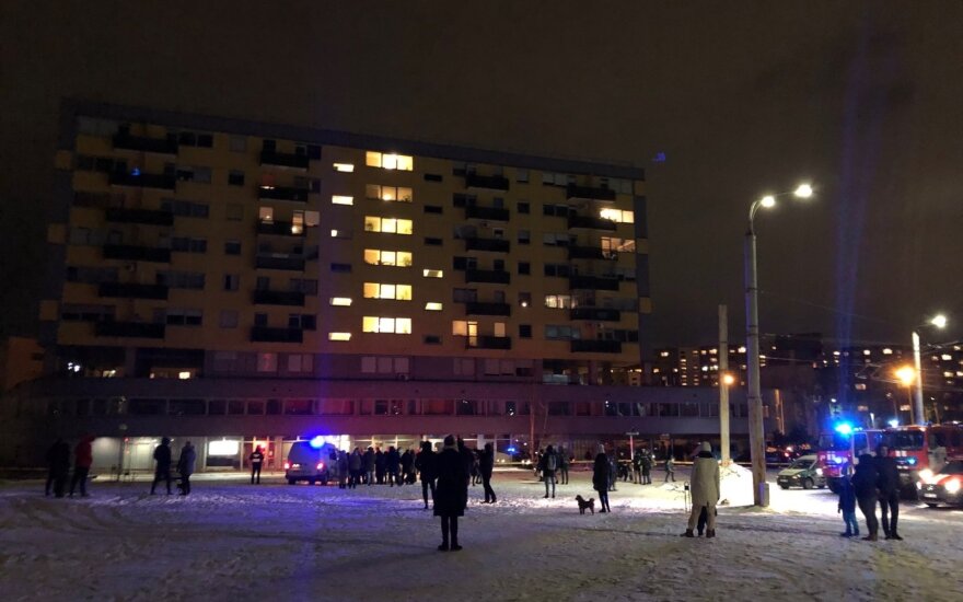 Sujudimas Vilniuje: įtrūkus namo sienai buvo skubiai evakuoti gyventojai