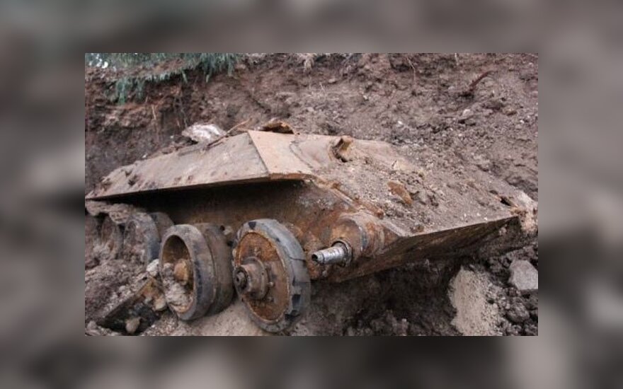Izraelyje iškastas tankas