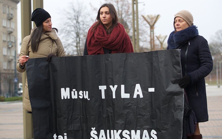 Smurtas artimoje aplinkoje: kaip pasikeitė lietuvių požiūris