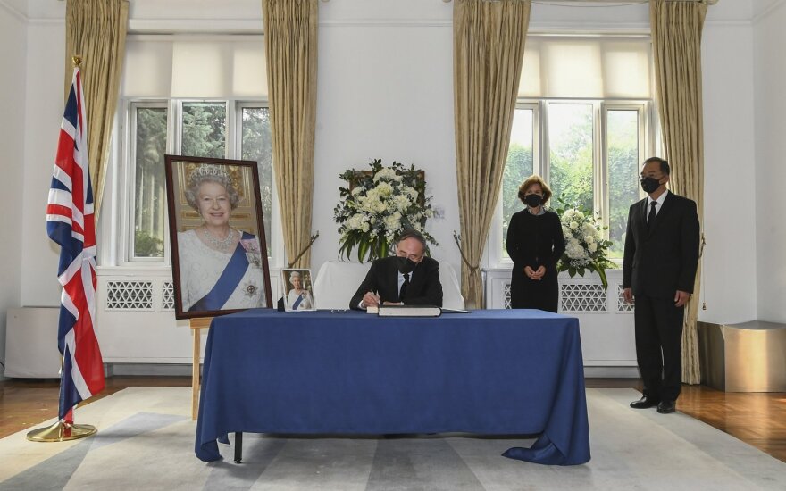 Kinijos viceprezidentas Wangas Qishanas dalyvaus karalienės Elžbietos II laidotuvėse