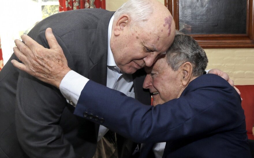 Michailas Gorbačiovas ir George'as H. W. Bushas