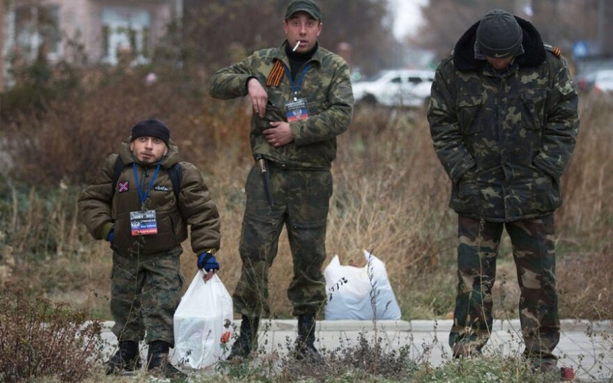 Ukraina: skelbiama apie dezertyruojančius separatistus