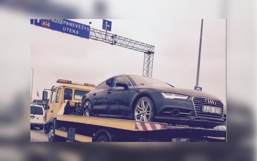 I. Strazdauskaitės automobilis „Audi A7“ atgabentas į Vilnių