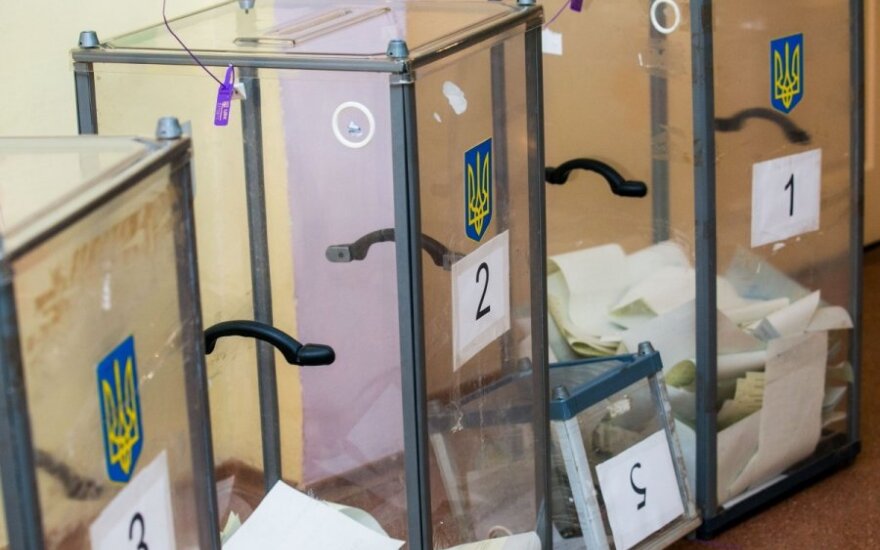 Lietuvos politikai: rinkimai Ukrainoje vyksta sklandžiai