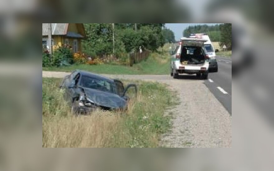 Girtas vairuotojas išvežtas į ligoninę dėl galvos traumos
