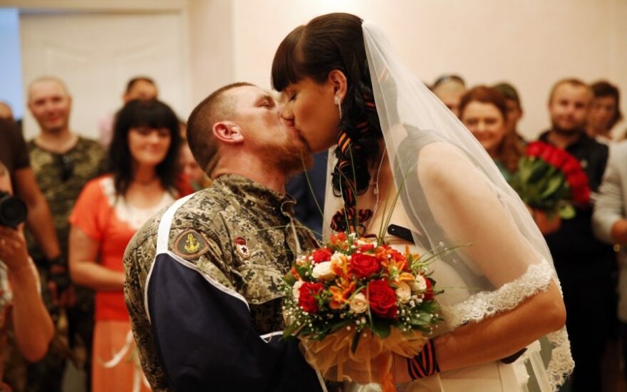 „Saldžioji separatistų porelė“: po vestuvių žengė dar vieną žingsnį