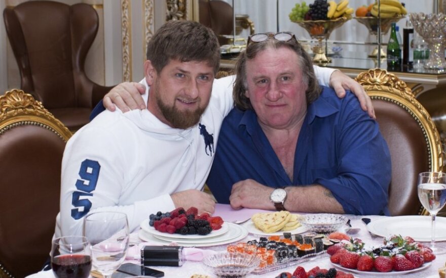 Ramzanas Kadyrovas ir Gerardas Depardieu 