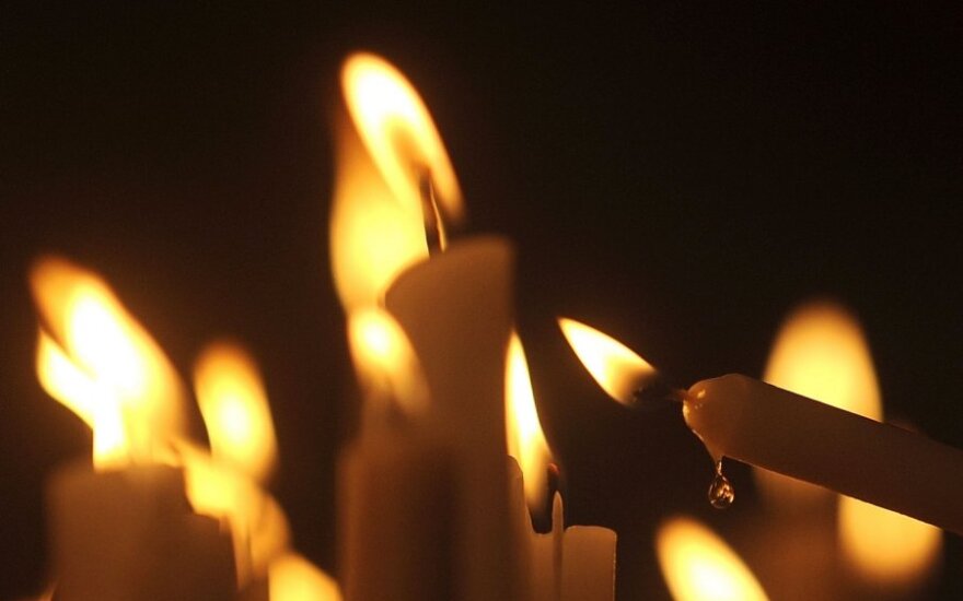 Šiaulių r. gaisre žuvo vyriškis, mėgęs skaityti prie žvakių