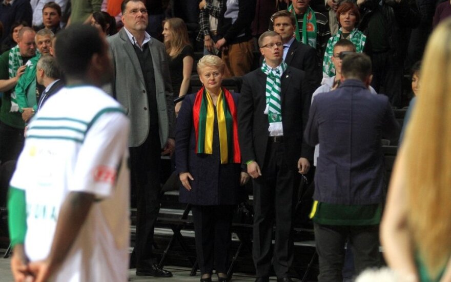 Dalia Grybauskaitė krepšinio rungtynėse