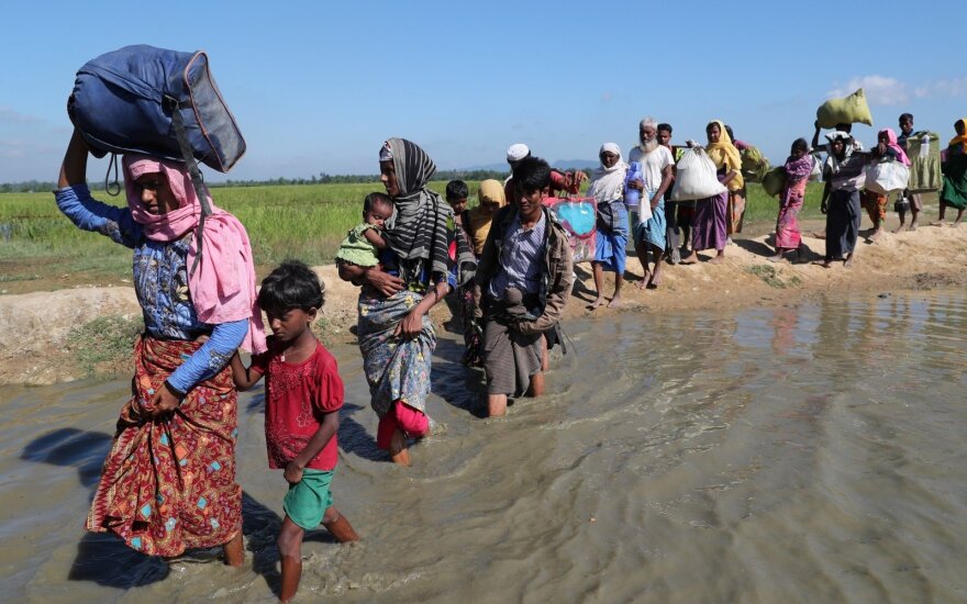 ES ragina Mianmarą nutraukti smurtą Rachinų valstijoje