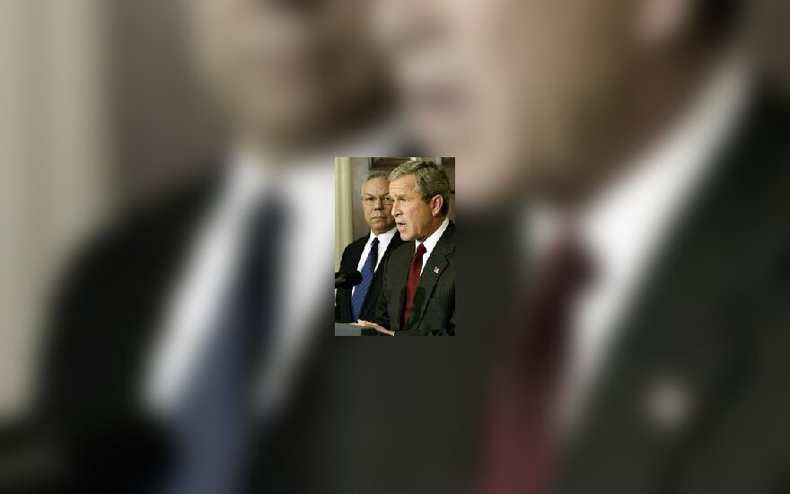 G.W.Bush ir C.Powell