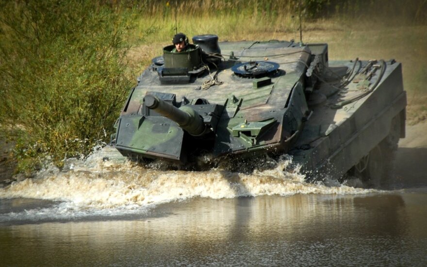 Tankas "Leopard 2"