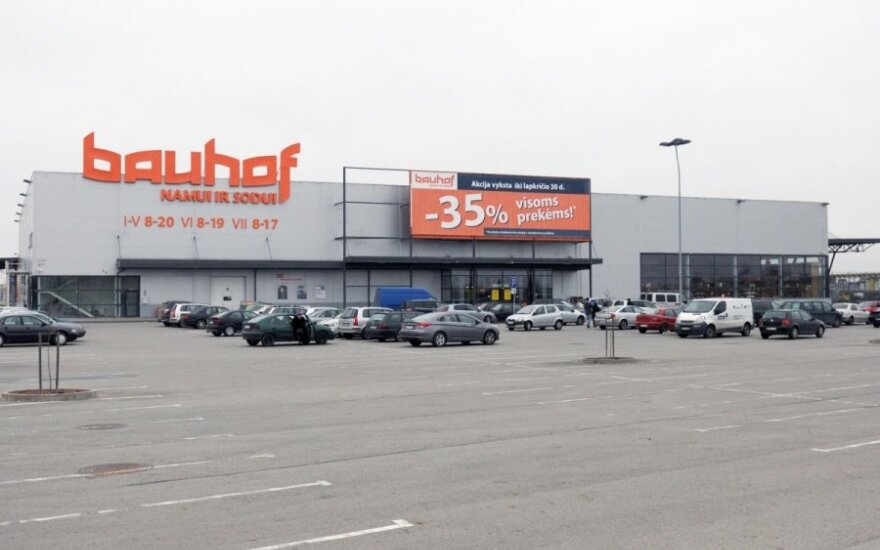 Prekybos centras uždaro visas parduotuves Lietuvoje