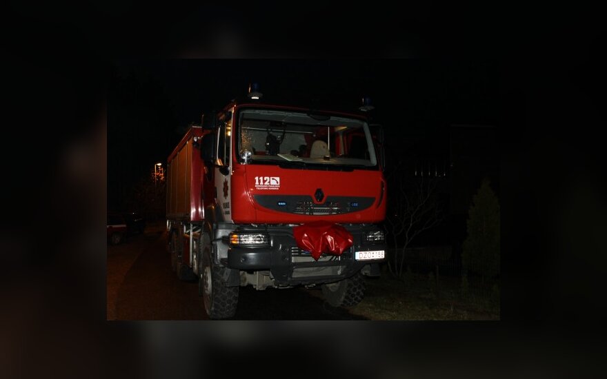 Vilniuje per gaisrą mediniame name žuvo dvi moterys