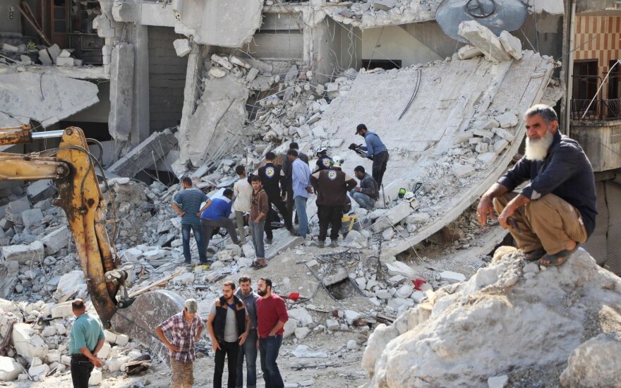 Sirijos Idlibo provincijoje per bombardavimus žuvo 16 civilių