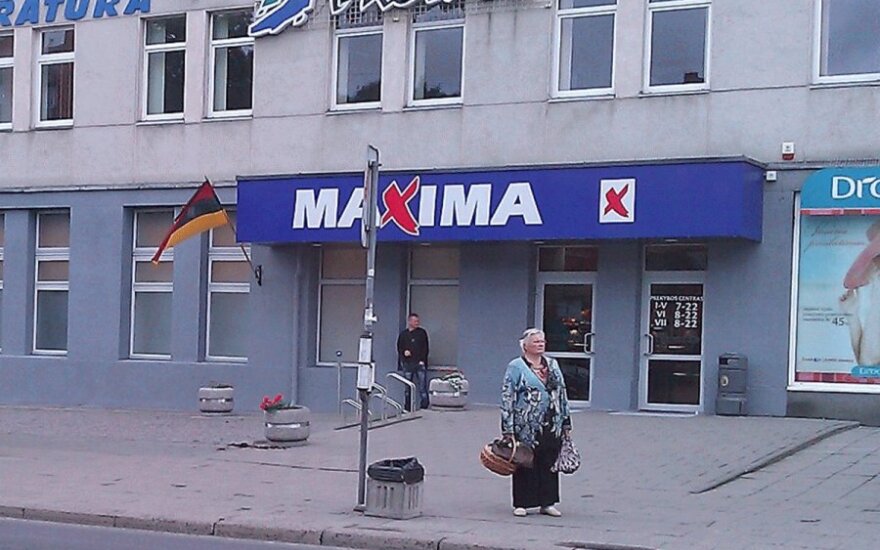 „Maximos“ akibrokštas Vilniuje – trispalvė aukštyn kojomis
