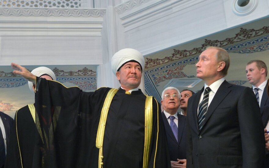 V. Putinas dalyvavo didžiulės mečetės atidaryme