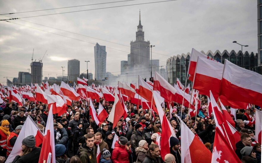 Auganti Lenkijos galia dirgina Europą