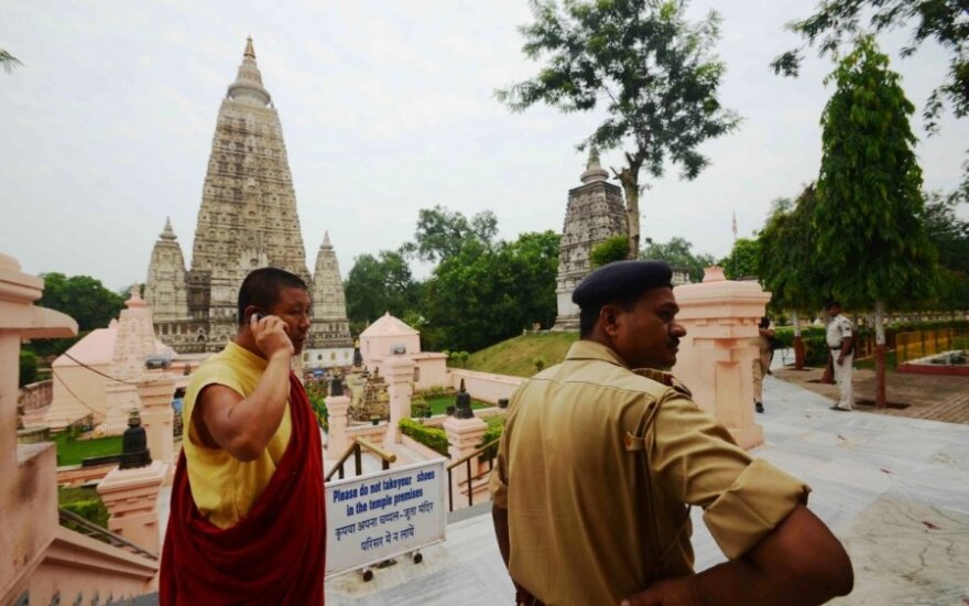 Indijoje vieną iš pagrindinių budistų šventovių sudrebino sprogimai