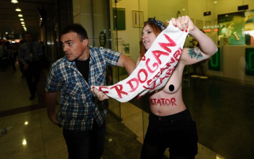 Femen išpuolis Stambule