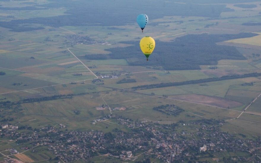Oro balionai virš Šeduvos