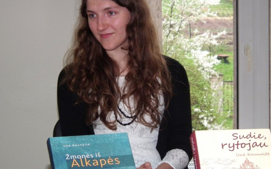 Pripažinimą pelniusi jauna rašytoja U. Kaunaitė drąsina jaunimą nebijoti klysti