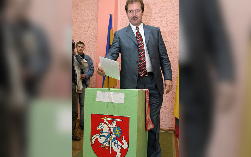 Seimo rinkimuose balsuoja Viktoras Uspaskichas
