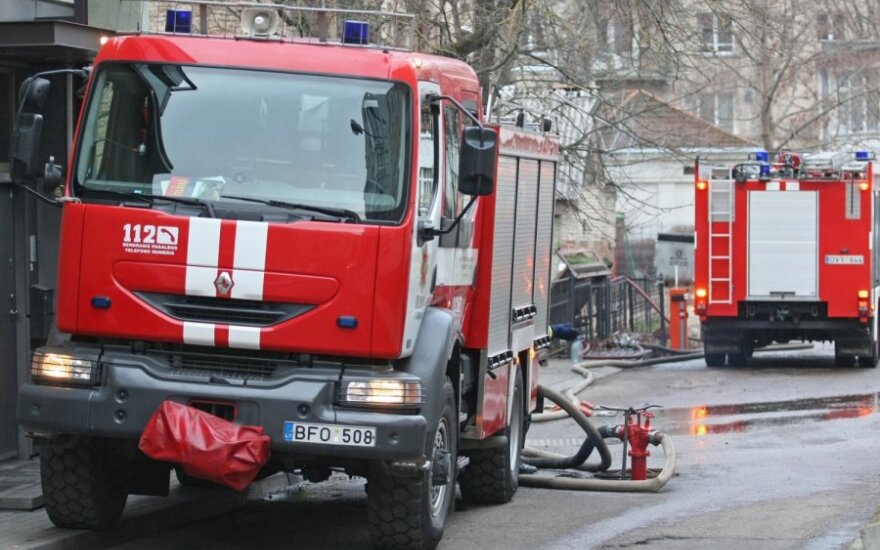 Sunerimę gyventojai Varėnoje pranešė apie gaisrą „Galintos grūduose“, kurio nebuvo