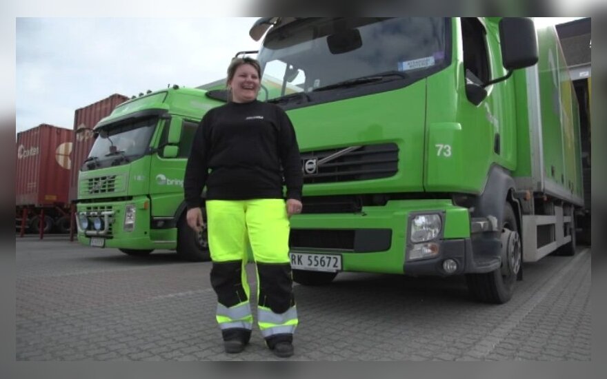 Lietuvė Norvegijoje vairuoja sunkvežimį