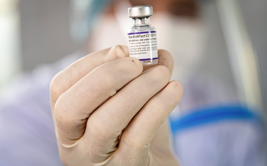 EVA patvirtino „Pfizer“ ir „Moderna“ vakcinas nuo COVID-19 mažiausiems vaikams